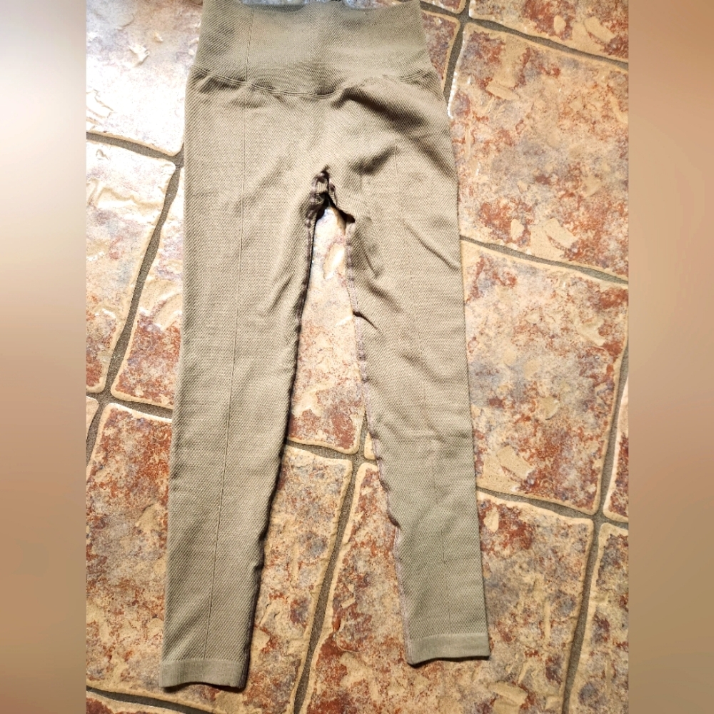 NWT ZYIA Firm And Free Seamless Leggings
